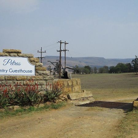 Petra'S Country Guesthouse Vryheid Extérieur photo